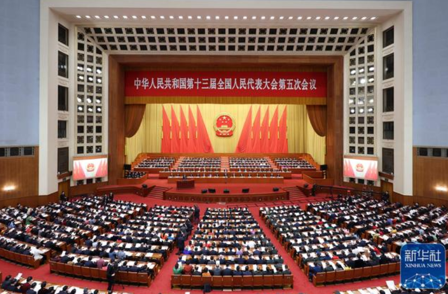 政府工作報告：繼續(xù)支持新能源汽車消費(fèi)！車圈大佬兩會建言匯總