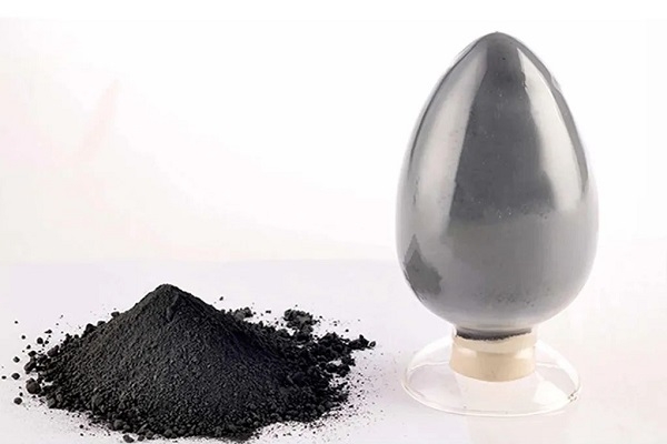 德方納米磷酸鹽系正極材料年產(chǎn)能預(yù)達(dá)37.5萬(wàn)噸 擬再擴(kuò)產(chǎn)11萬(wàn)噸