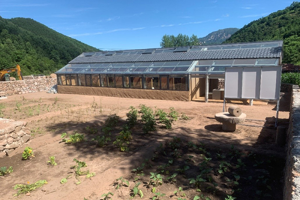 世界地球日：華友能源助力打造微電網低碳居住生態