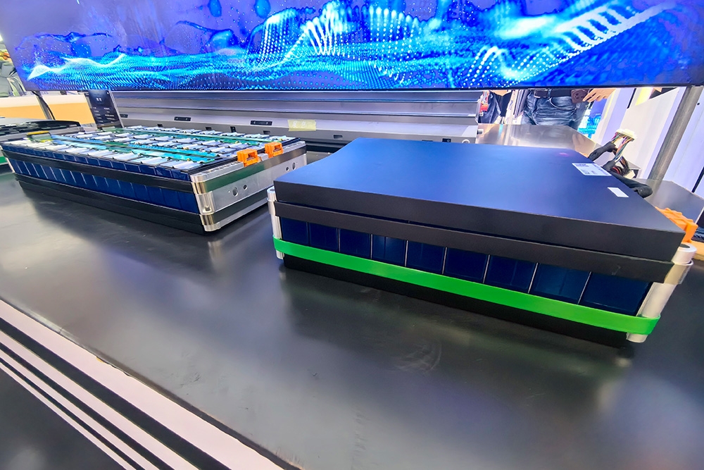 動(dòng)力電池裝車量TOP15:磷酸鐵鋰榜首爭(zhēng)鋒 比亞迪沖上三元賽道