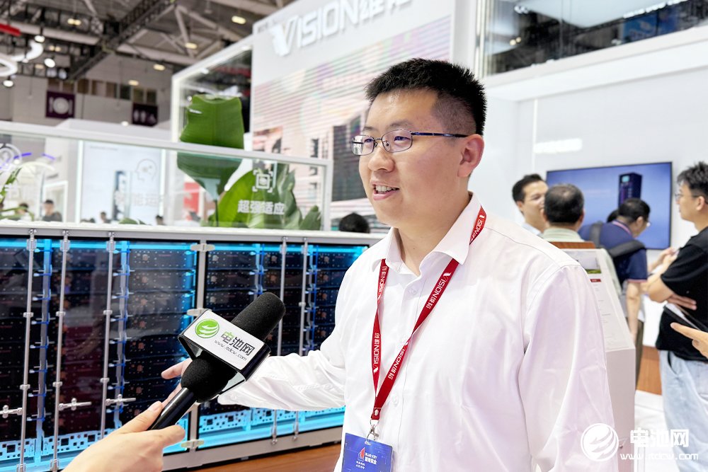 6.48MWh液冷儲能系統全球首秀!雄韜氫鋰混合+固態電池雙突破