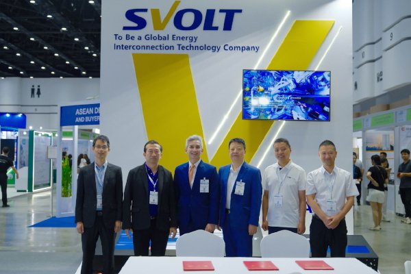 直擊東南亞市場痛點(diǎn)!蜂巢能源攜新一代儲能產(chǎn)品亮相泰國ASEW展