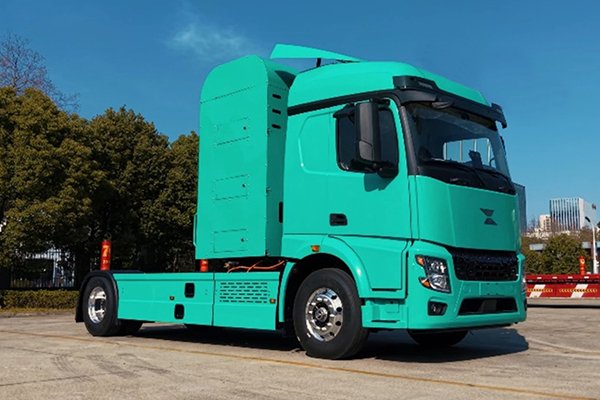 續(xù)航里程突破1500公里！清能股份獲百臺(tái)42噸氫能重卡訂單