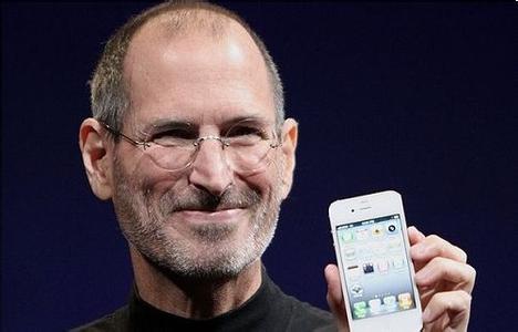 喬布斯去世 成為三星攻擊蘋果的最佳時機