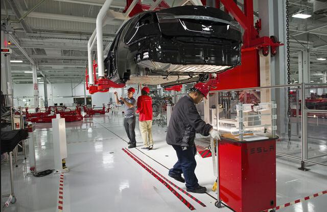 特斯拉組裝流水線新增25個機(jī)器人升級 產(chǎn)能將提升25%