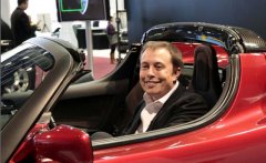 馬斯克：電動車?yán)m(xù)航時間很快將提高一倍 將達500英里