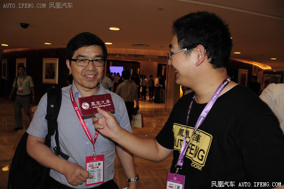 歐陽(yáng)明高：明后年燃料電池汽車(chē)將爆發(fā)