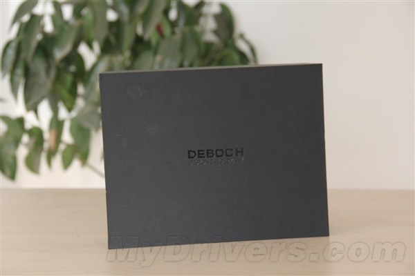 國內(nèi)僅15套 德柏仕15th紀(jì)念版移動(dòng)電源試用