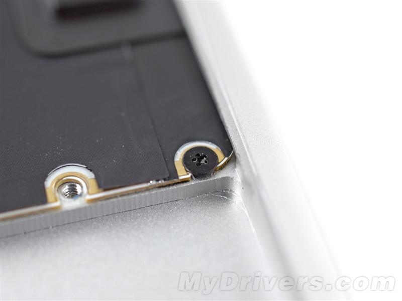 新MacBook完全拆解：蘋果太強大了