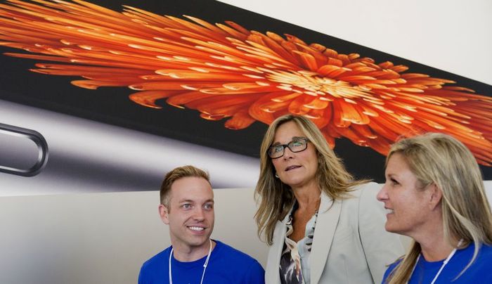 解密Apple Watch背后6位蘋果高管  庫克：對銷售數據很滿意