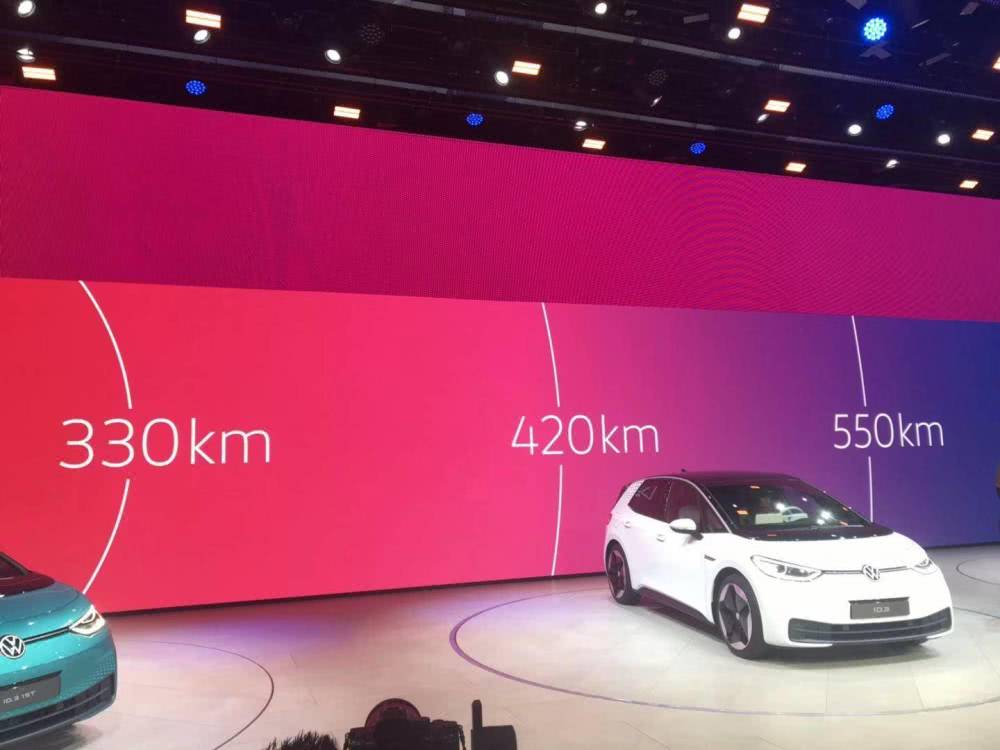 固態電池“中場戰事”：豐田向左，大眾向右？