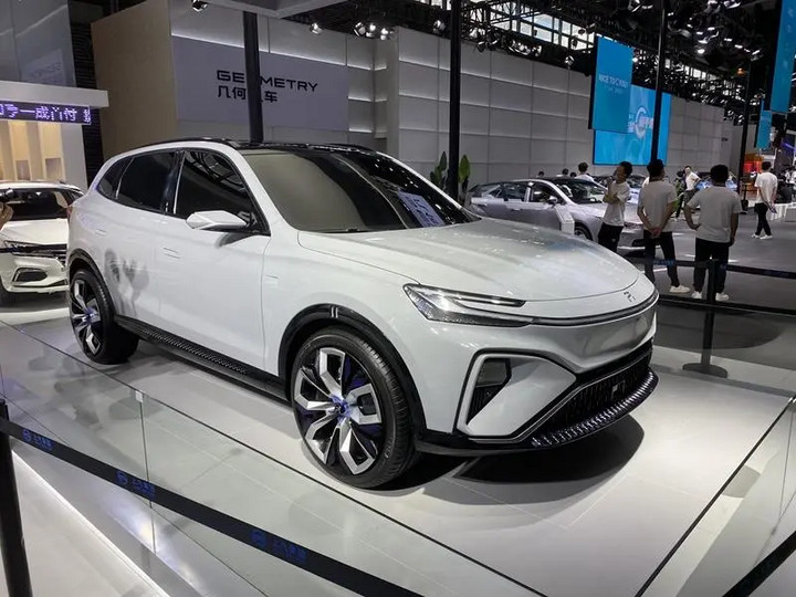 榮威MARVEL-R亮相！5G技術(shù)+L3自動駕駛  8月首發(fā)上市