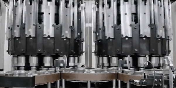 能量密度暴增5倍！特斯拉首次展示4680電池生產畫面 科技感滿分