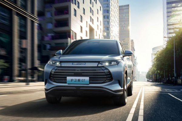 通勤可純電，遠(yuǎn)行亦從容！比亞迪又一智能超混SUV車型上市！