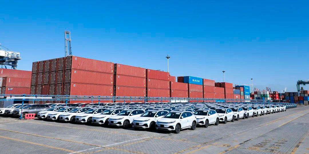 前7月我國對其他金磚國家鋰電池、電動載人汽車出口成倍增長