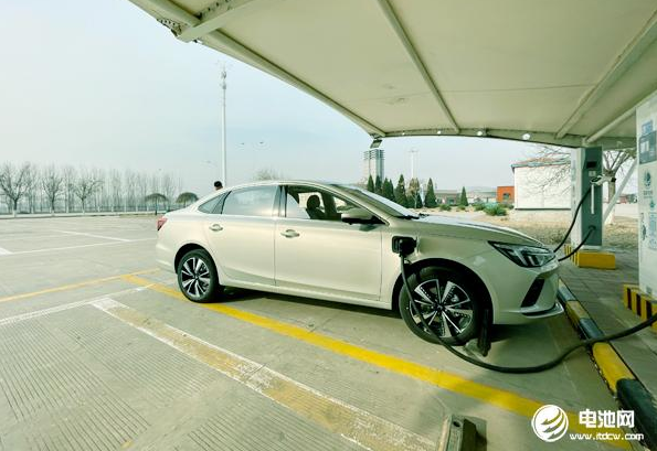 3月全國新能源乘用車廠商批發銷量82萬輛 環比增長84%