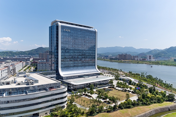 “寧王”低谷過，但沒窮過：凈利三年增幅近7倍