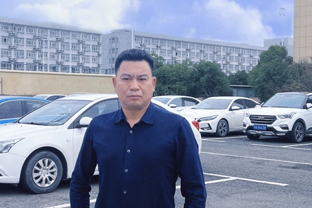 百瑞空氣馬關松：祝大家新年家庭康泰，萬事如意！