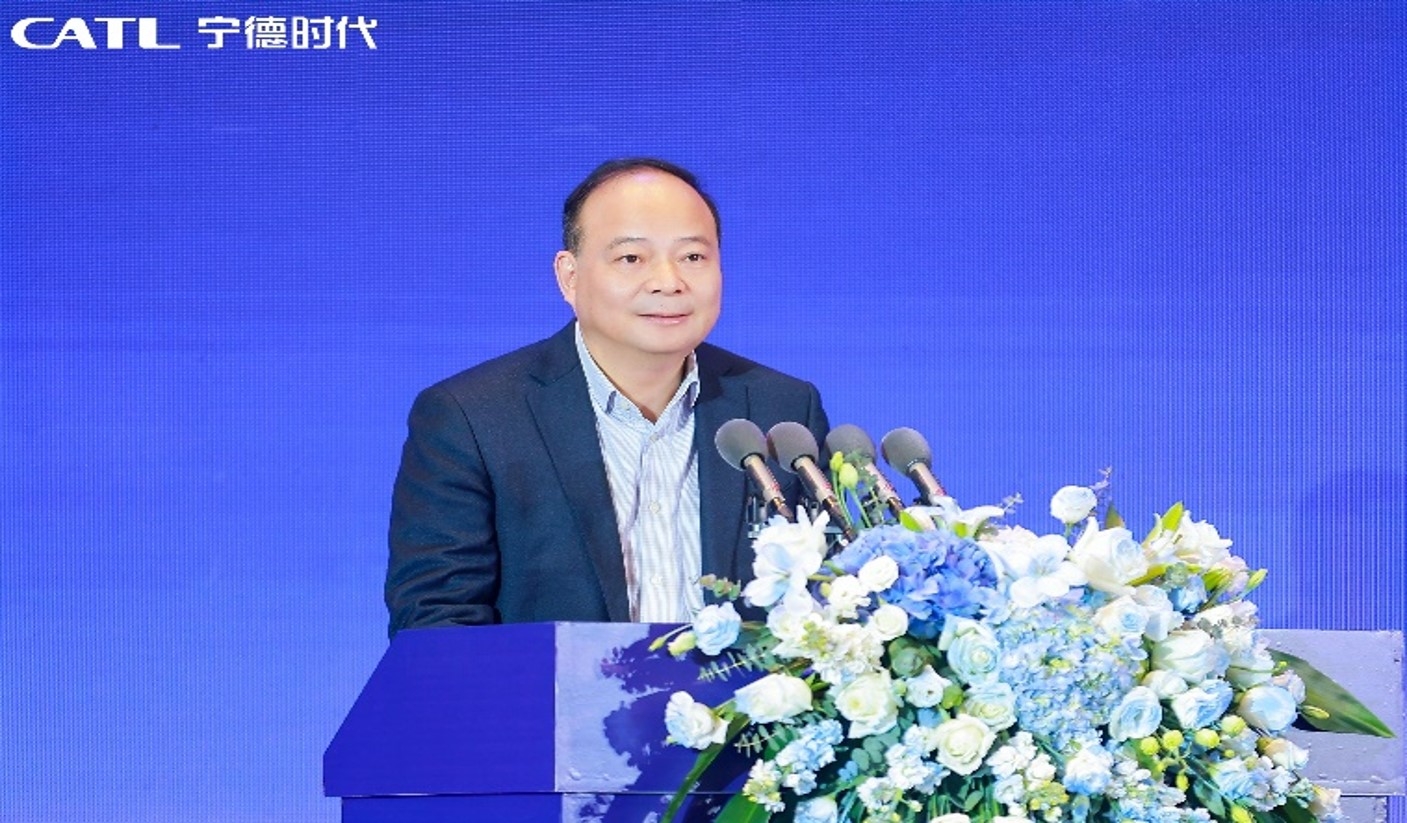 曾毓群:固態電池距離變成商品還很遠 寧德時代加大投入