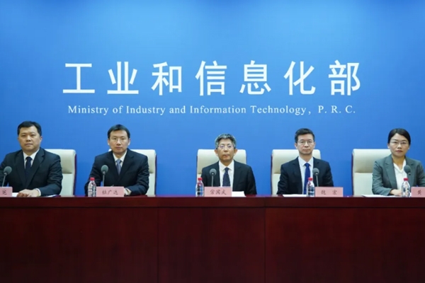 今年我國新材料產(chǎn)業(yè)總產(chǎn)值或超8萬億元 連續(xù)14年保持兩位數(shù)增長