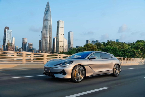 比亞迪“天神之眼”重磅升級!無圖城市領航功能全國開通!