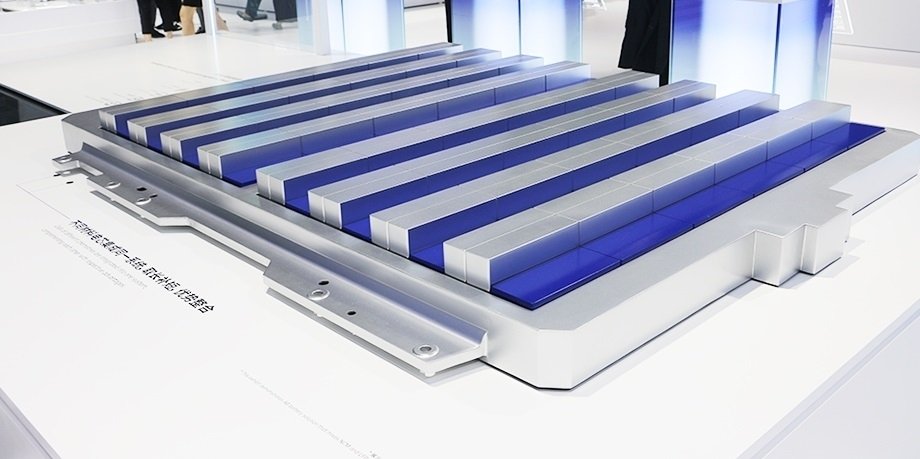 前兩月海外動(dòng)力電池裝車量TOP10：中企增至5家 特斯拉同比增長(zhǎng)7.5倍