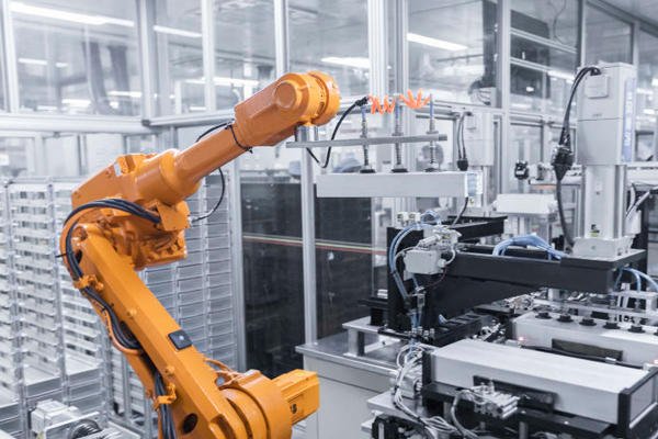 我國(guó)現(xiàn)存17.7萬(wàn)家電池回收相關(guān)企業(yè) 2030年鋰電池回收量將達(dá)424.6萬(wàn)噸