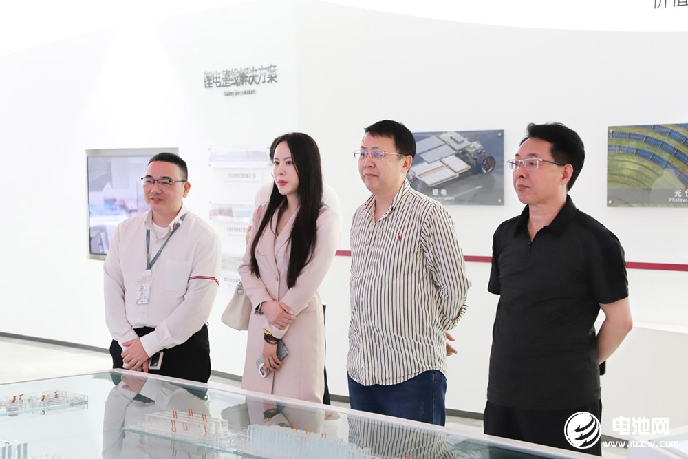 中國(guó)電池新能源產(chǎn)業(yè)鏈調(diào)研采訪團(tuán)（廣東站）一行到訪利元亨