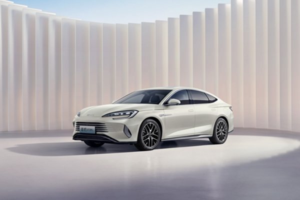 2024年中國乘用車企雙積分成績出爐：新能源車正積分1728.8萬分