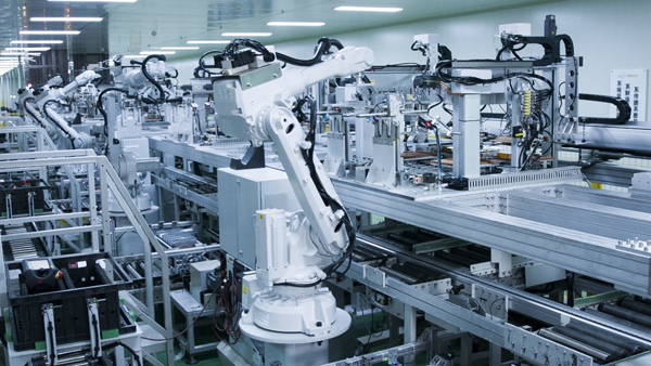 圖:孚能科技的軟包生產線 圖:孚能科技的軟包生產線