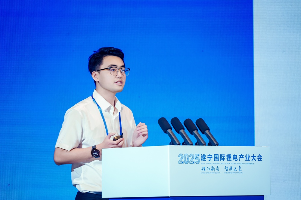 龍?bào)纯萍间囯娧芯吭涸洪L(zhǎng) 楊超