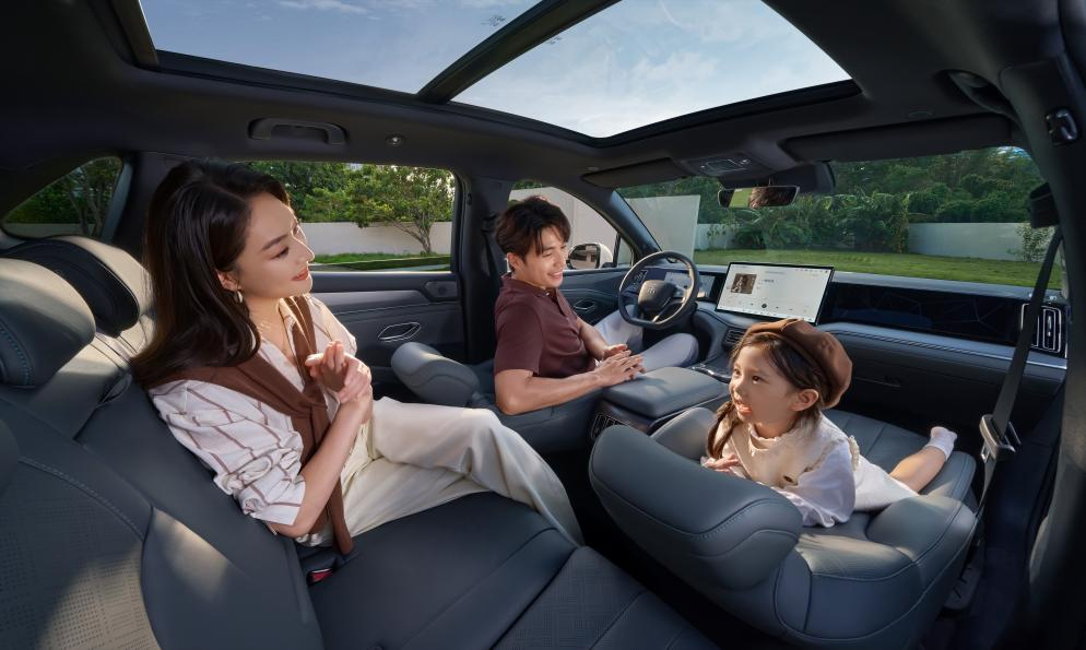 9.98萬起，2026款宋L DM-i上市，純電續航200km，標配云輦C！