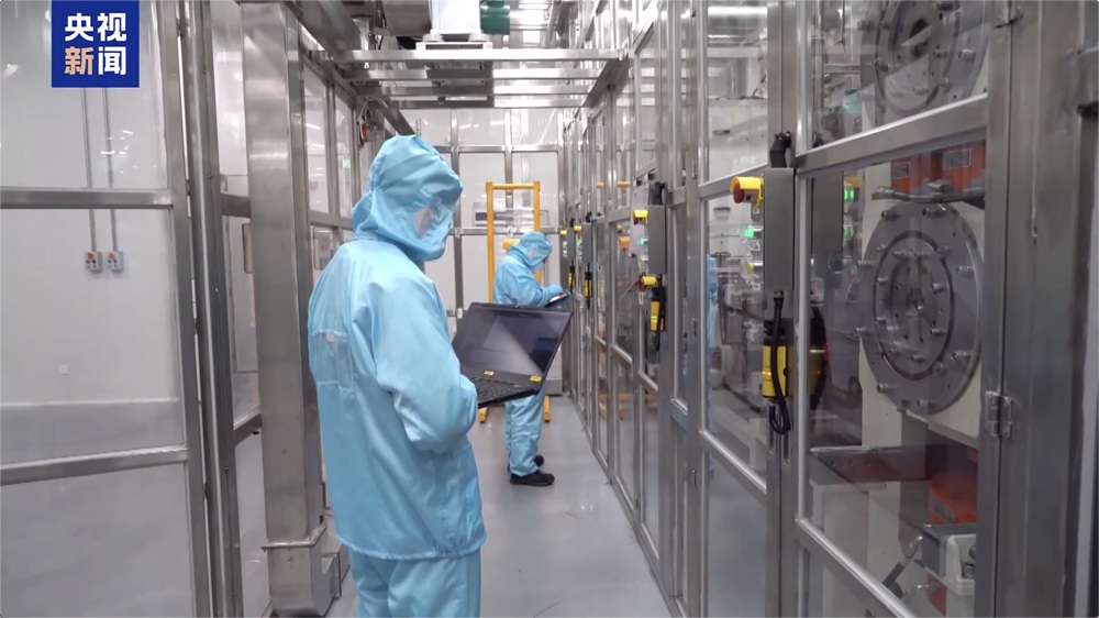 國(guó)內(nèi)已建成首條大容量全固態(tài)電池產(chǎn)線！電車?yán)m(xù)航有望突破1000公里