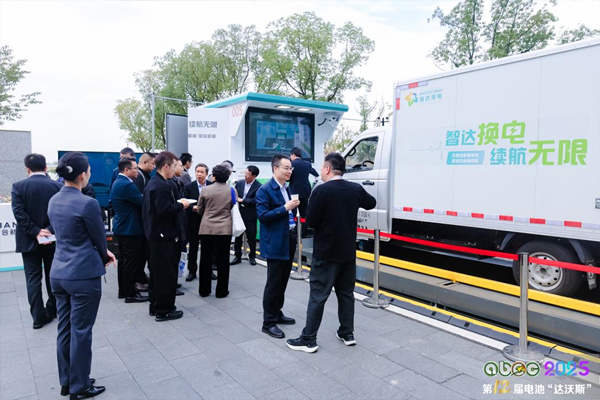 聯合新能源攜1155前端換電技術亮相第12屆中國（蘇州）電池新能源產業國際高峰論壇