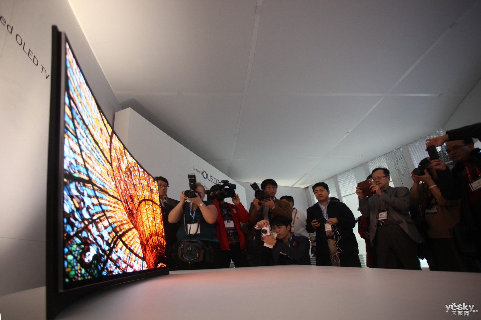 炒作不斷 我們難道真的需要曲面屏手機(jī)嗎？