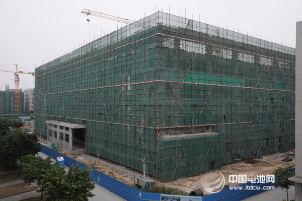 易事特智能微電網產業化基地建設項目順利封頂