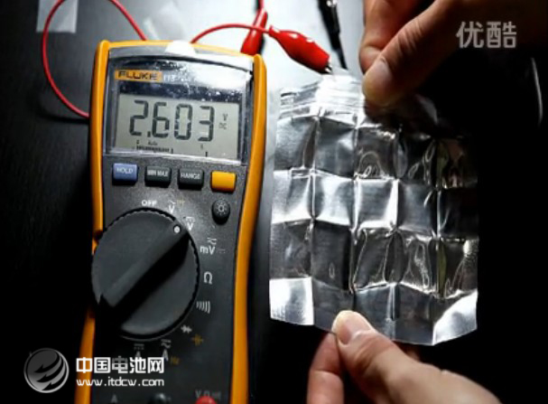 亞利桑那州立大學研發出柔性可變形高性能鋰電池