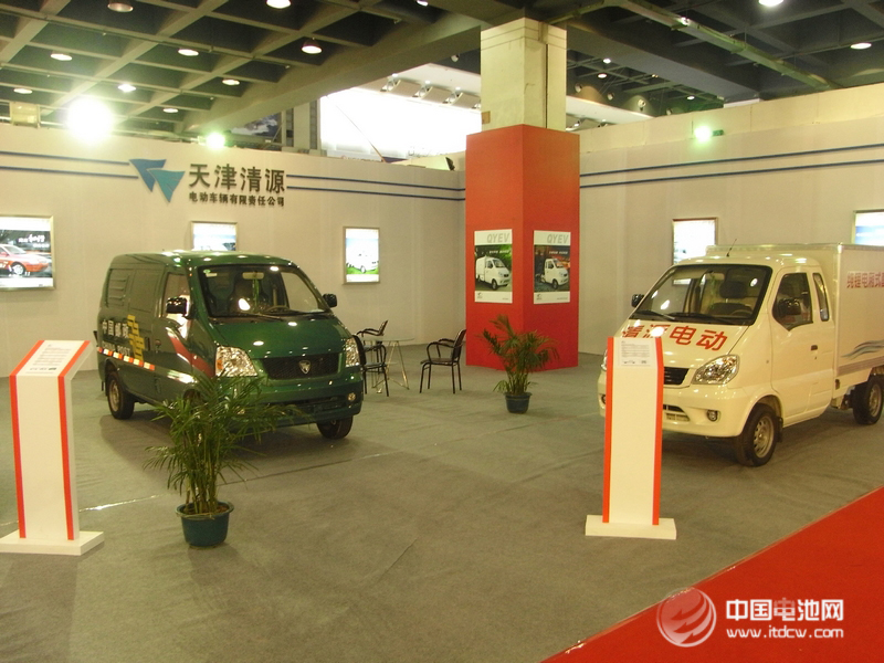 天津治理機動三輪車 140輛新能源車投放快遞業(yè)