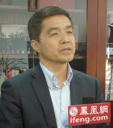 歐陽(yáng)明高:潛規(guī)則成新能源車發(fā)展攔路虎