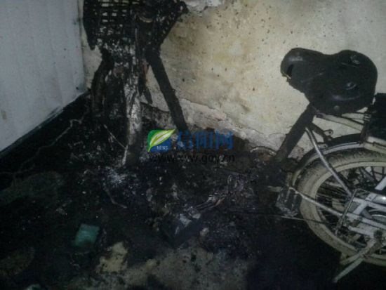 固始縣電動(dòng)車電池?zé)o端爆炸 超威電池廠家稱將賠償