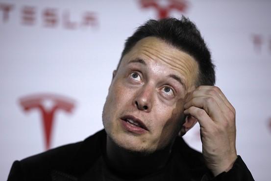 高盛稱特斯拉顛覆汽車產業 股價將升至1835美元