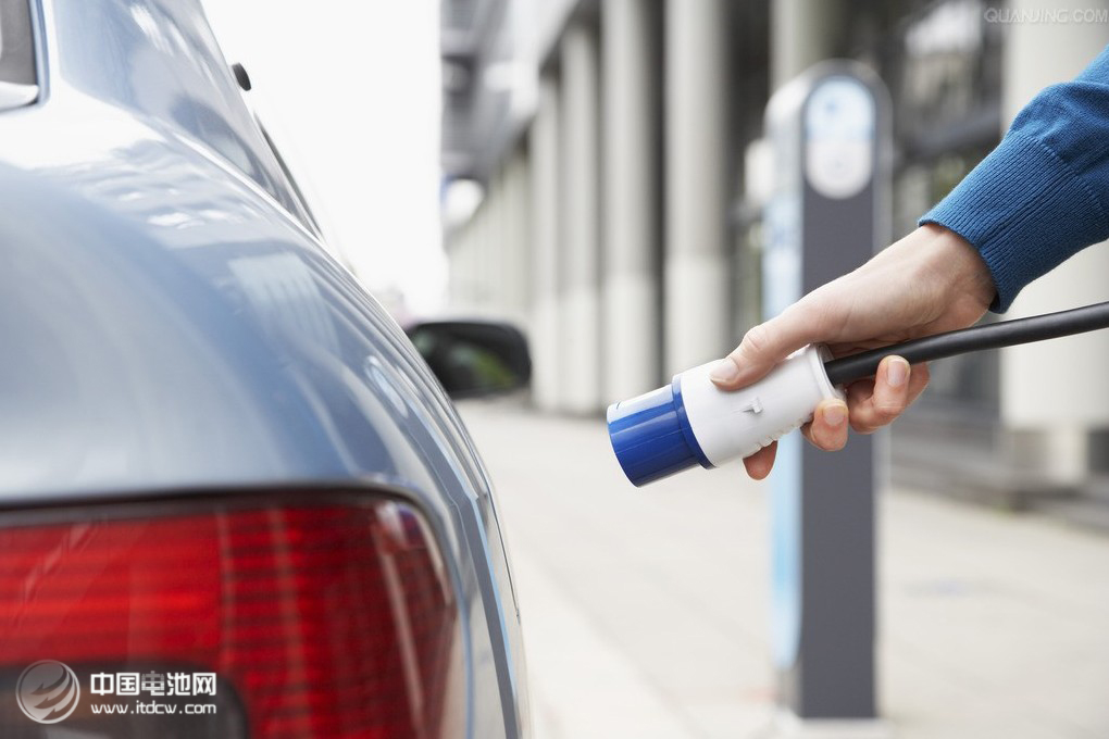 徐學(xué)勇：電動汽車為什么離消費(fèi)者還是很遠(yuǎn)？