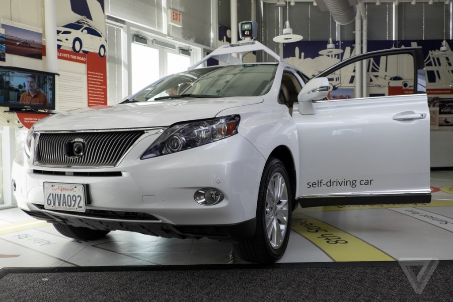 谷歌無人駕駛汽車試乘體驗：實在太省心了！