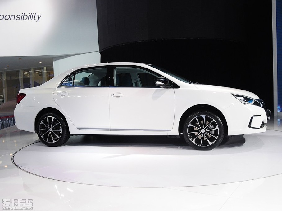 互聯(lián)網(wǎng)企業(yè)也可生產(chǎn)新能源車了 這是國務(wù)院說的 