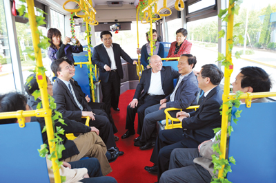 非車企將獲電動(dòng)車牌照 萬向或名列其中