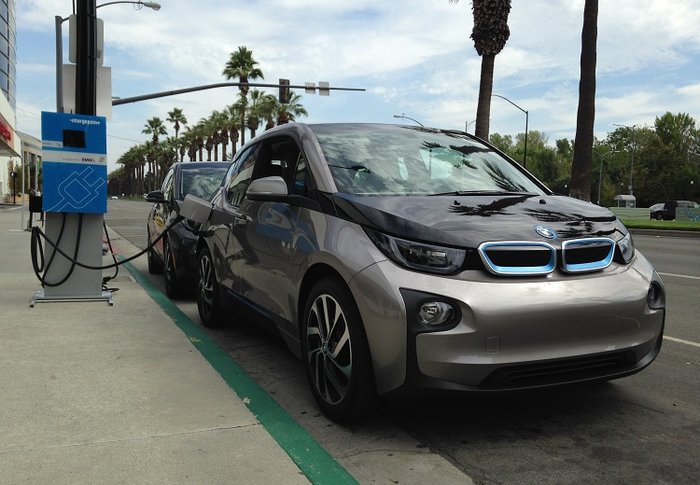 半小時(shí)可為汽車充電80% Supercharger對(duì)手到啦！