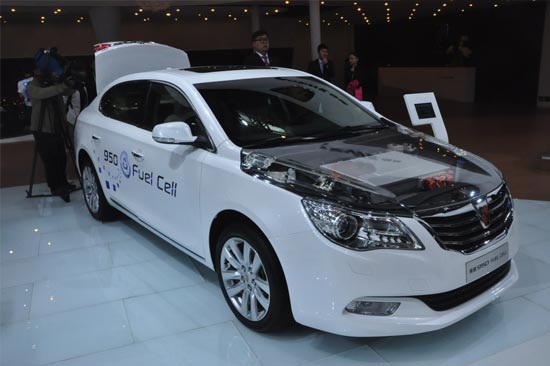 國產燃料電池榮威轎車 首開高速迎接“大路考”