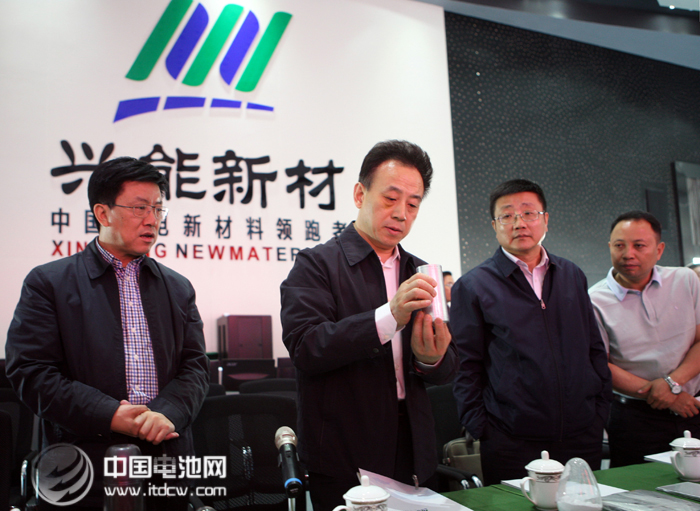 馮興亞：制定汽車強(qiáng)國戰(zhàn)略 實(shí)現(xiàn)汽車強(qiáng)國夢(mèng)