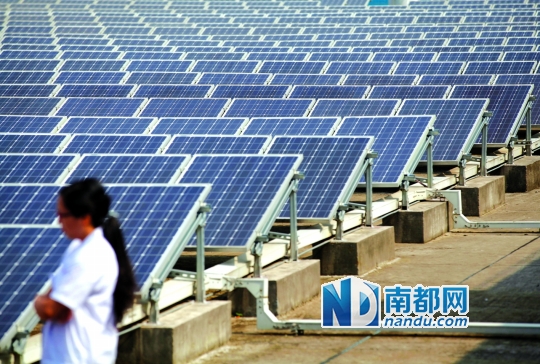 天寶集團(tuán)廠區(qū)建起的光伏屋頂電站，年發(fā)電量為164 .09萬度，用來給企業(yè)供電