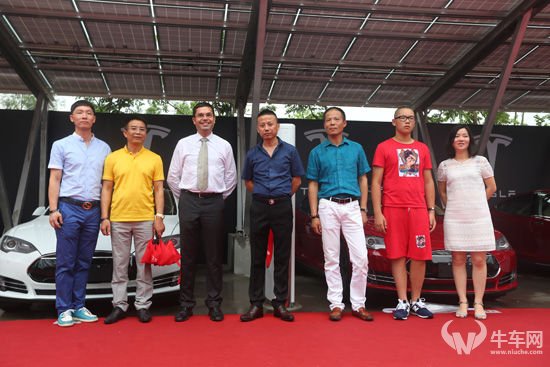 電動(dòng)車如何躋身勁旅？探索特斯拉商業(yè)模式